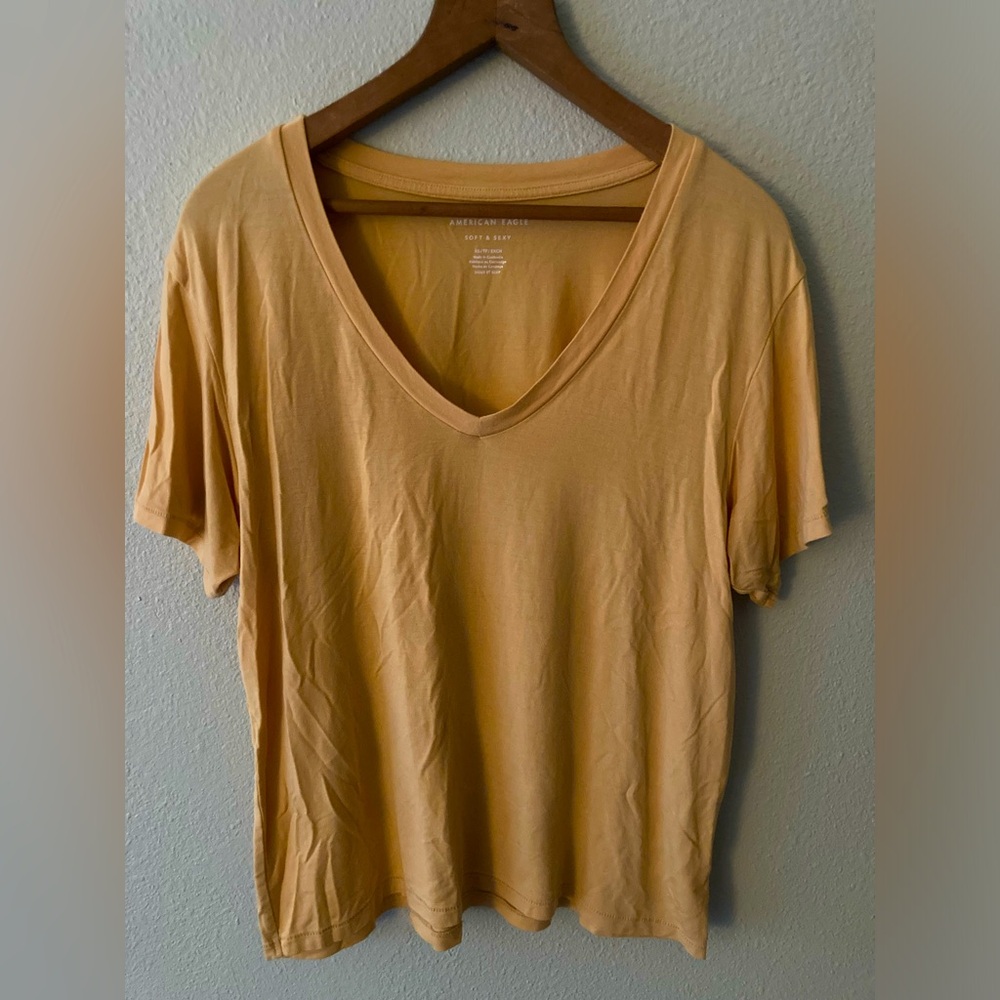 American Eagle T Shirt